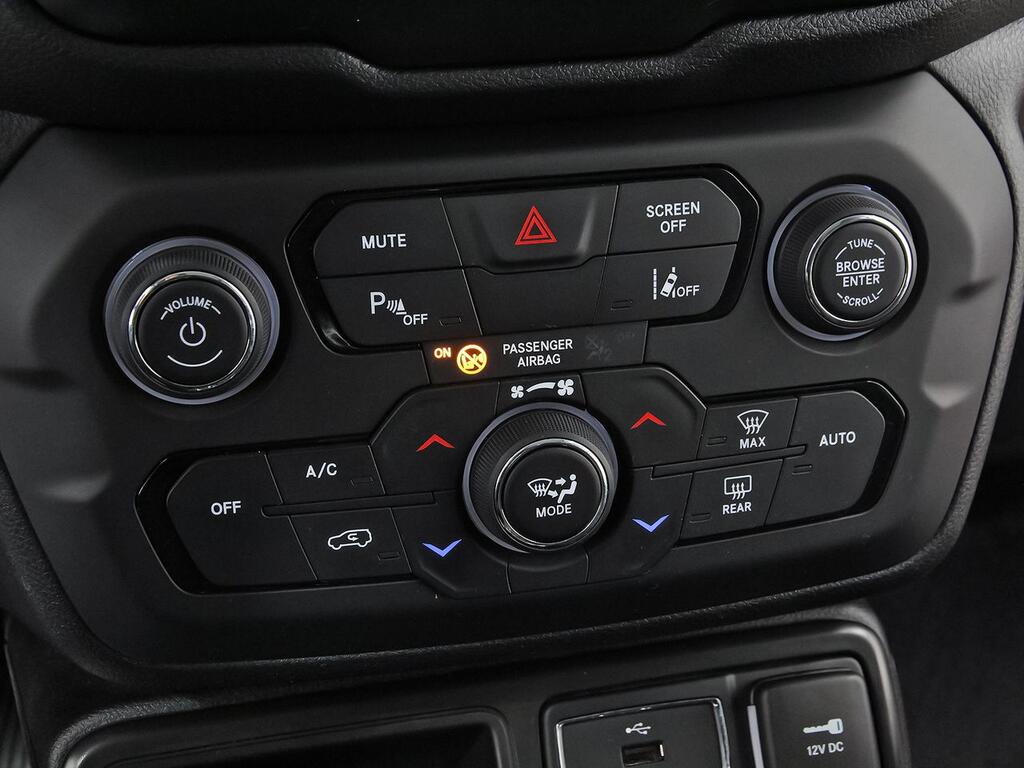 Jeep Renegade eHybrid 1.5 96kW(130CV) Limited ATX 28 Jeep Renegade eHybrid 1.5 96kW(130CV) Limited ATX 28