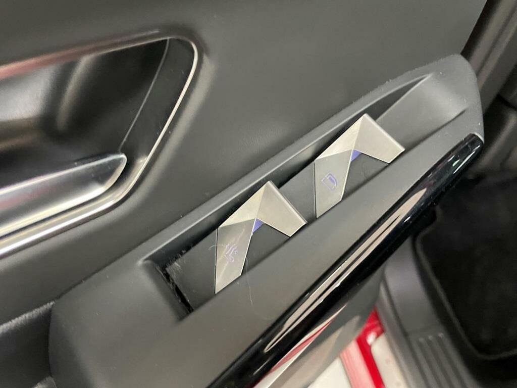 DS DS 7 1.6 E-Tense 300 GRAND CHIC Auto 4WD 35 DS DS 7 1.6 E-Tense 300 GRAND CHIC Auto 4WD 35