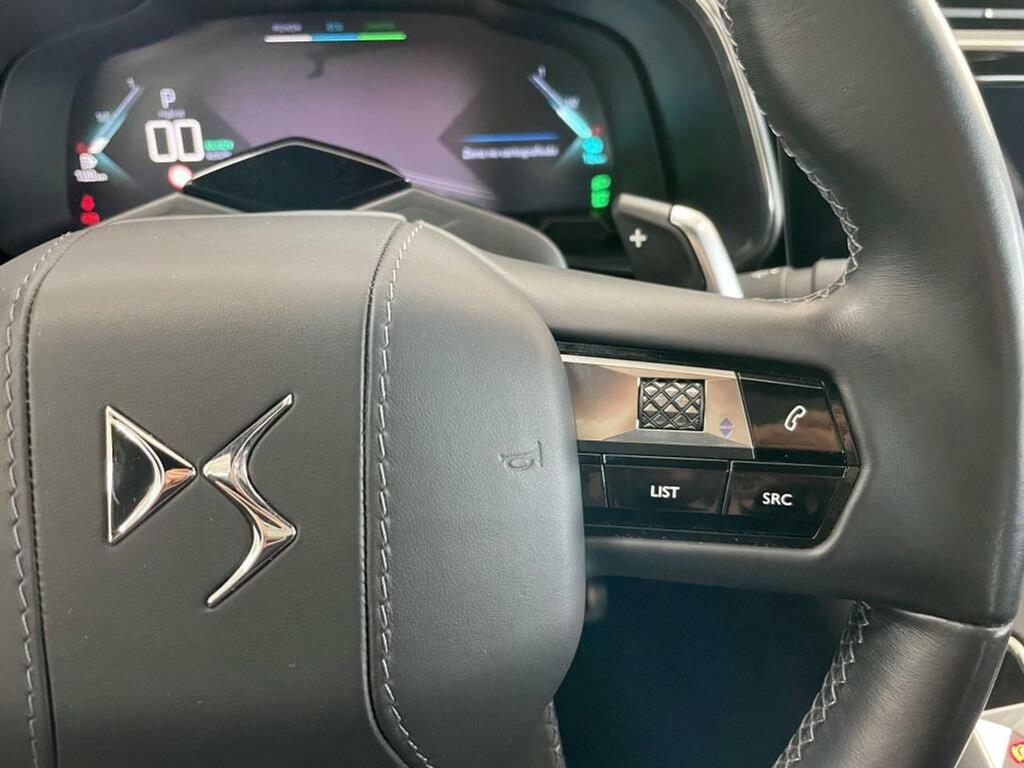 DS DS 7 1.6 E-Tense 300 GRAND CHIC Auto 4WD 16 DS DS 7 1.6 E-Tense 300 GRAND CHIC Auto 4WD 16