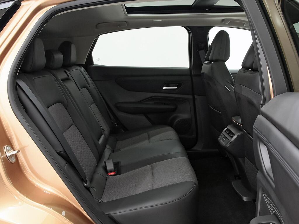 Nissan Ariya 5p 87 kWh e-4ORCE Advance CAR. 22kW + Te 8 Nissan Ariya 5p 87 kWh e-4ORCE Advance CAR. 22kW + Te 8