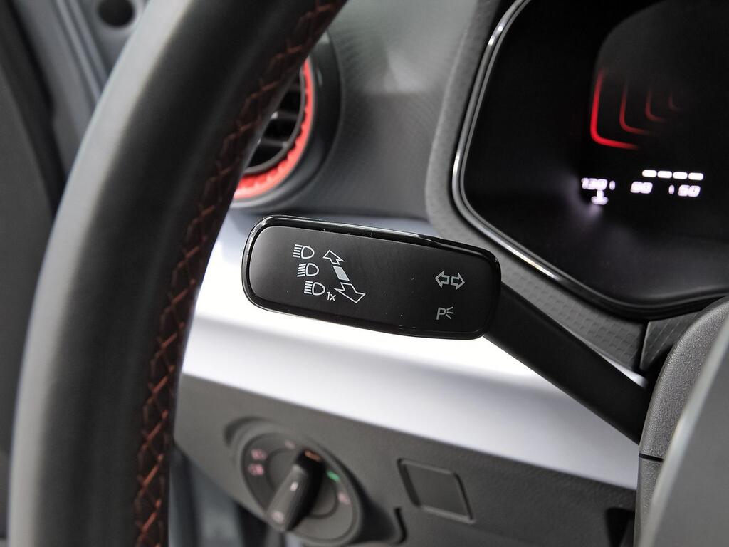 Seat Arona 1.0 TSI 85kW (115CV) DSG Xperience XM 13 Seat Arona 1.0 TSI 85kW (115CV) DSG Xperience XM 13