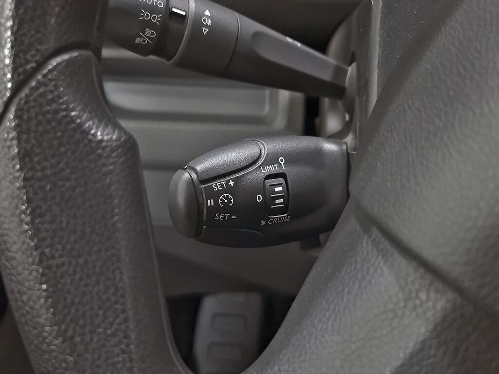 Fiat Scudo FG 1.5 BLUEHDI 100 BUSINESS L2 4P 17 Fiat Scudo FG 1.5 BLUEHDI 100 BUSINESS L2 4P 17