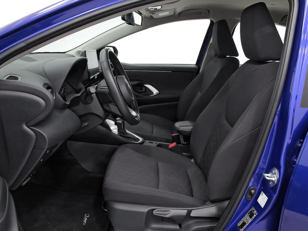 Toyota Yaris 1.5 120H Active Plus 8 Toyota Yaris 1.5 120H Active Plus 8