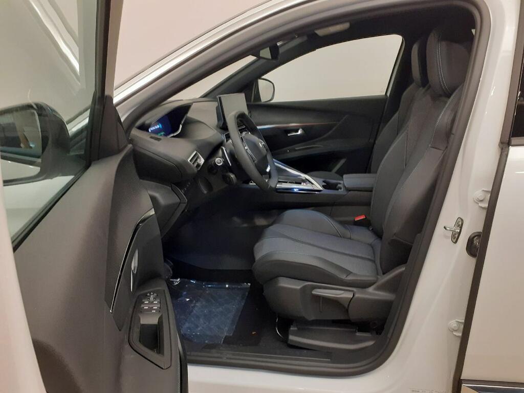 Peugeot 3008 Hybrid 225 e-EAT8 Allure Pack 8 Peugeot 3008 Hybrid 225 e-EAT8 Allure Pack 8