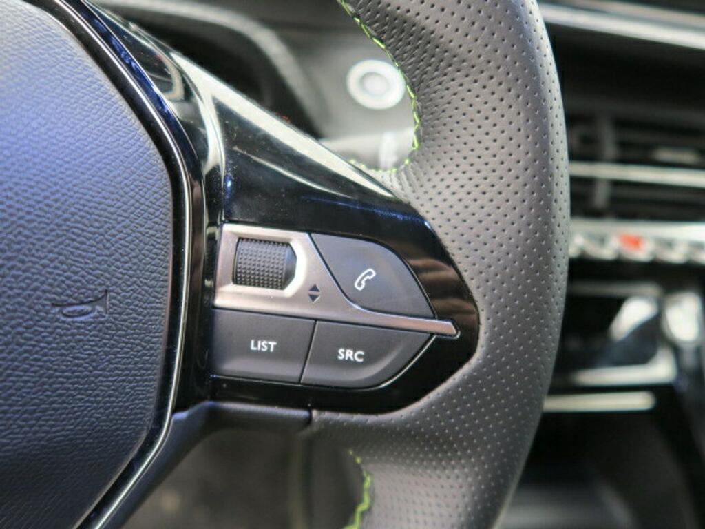 Peugeot 2008 Eléctrico GT 156 (115kW) 10 Peugeot 2008 Eléctrico GT 156 (115kW) 10