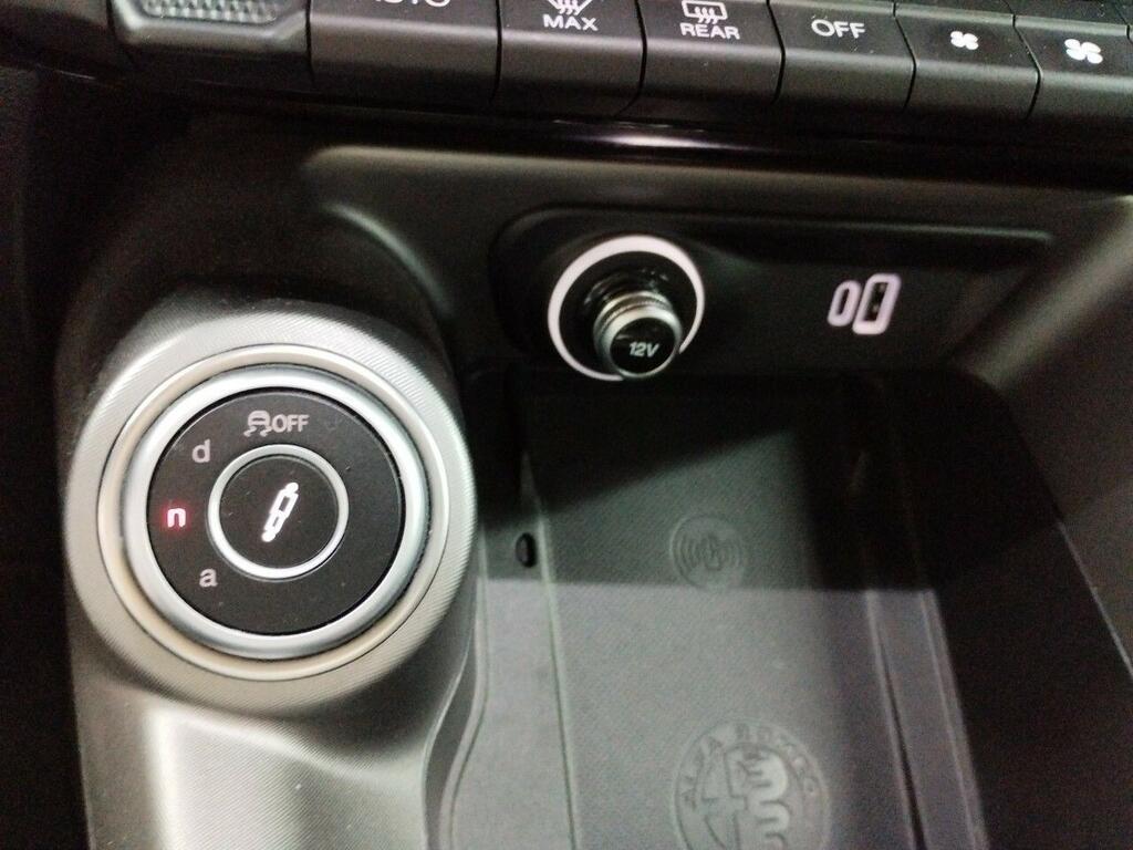 Alfa Romeo Tonale 1.3 Multi-air PHEV Veloce Q4 7