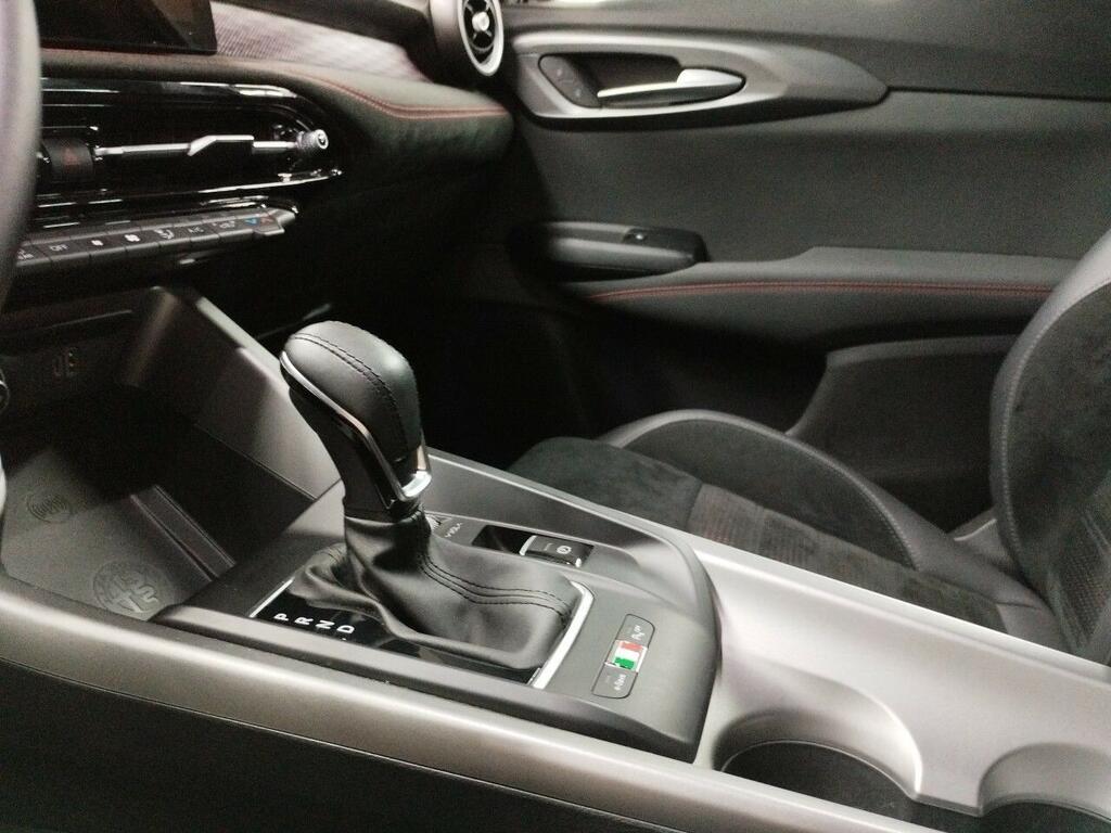 Alfa Romeo Tonale 1.3 Multi-air PHEV Veloce Q4 13