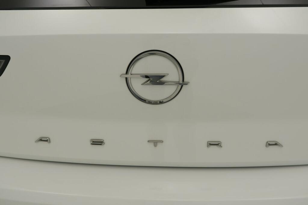 Opel Astra 1.6T Hybrid 132kW (180CV) Elegance Auto 20 Opel Astra 1.6T Hybrid 132kW (180CV) Elegance Auto 20