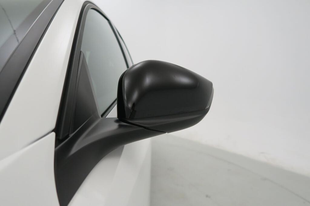 Opel Astra 1.6T Hybrid 132kW (180CV) Elegance Auto 23 Opel Astra 1.6T Hybrid 132kW (180CV) Elegance Auto 23