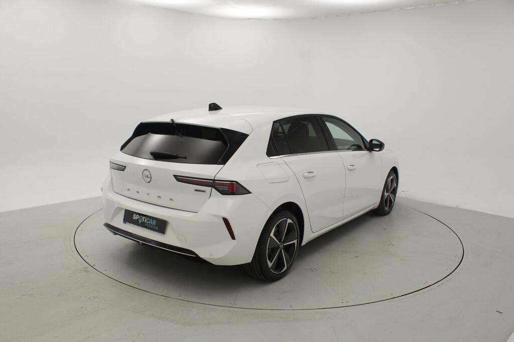 Opel Astra 1.6T Hybrid 132kW (180CV) Elegance Auto 4 Opel Astra 1.6T Hybrid 132kW (180CV) Elegance Auto 4