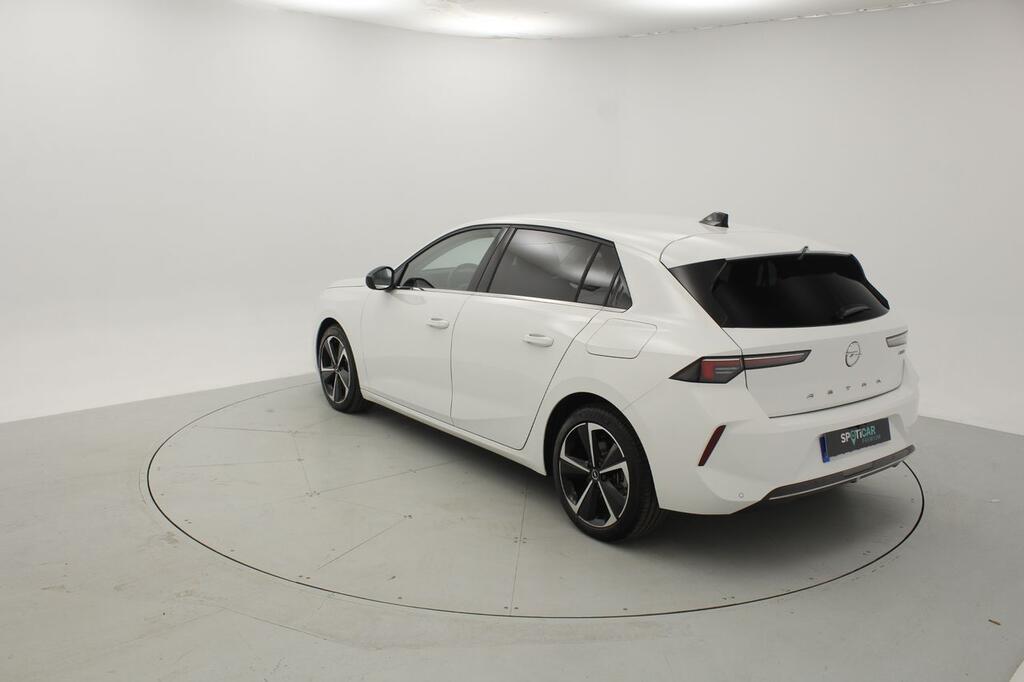Opel Astra 1.6T Hybrid 132kW (180CV) Elegance Auto 3 Opel Astra 1.6T Hybrid 132kW (180CV) Elegance Auto 3