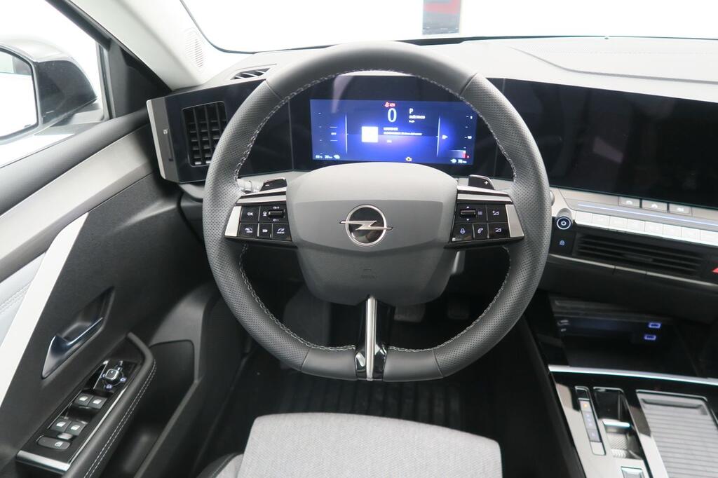 Opel Astra 1.6T Hybrid 132kW (180CV) Elegance Auto 14 Opel Astra 1.6T Hybrid 132kW (180CV) Elegance Auto 14