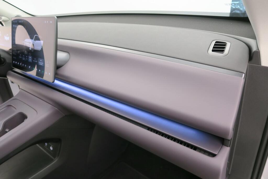 Leapmotor C10 C10 REEV 28.4 kWh Design Auto 15