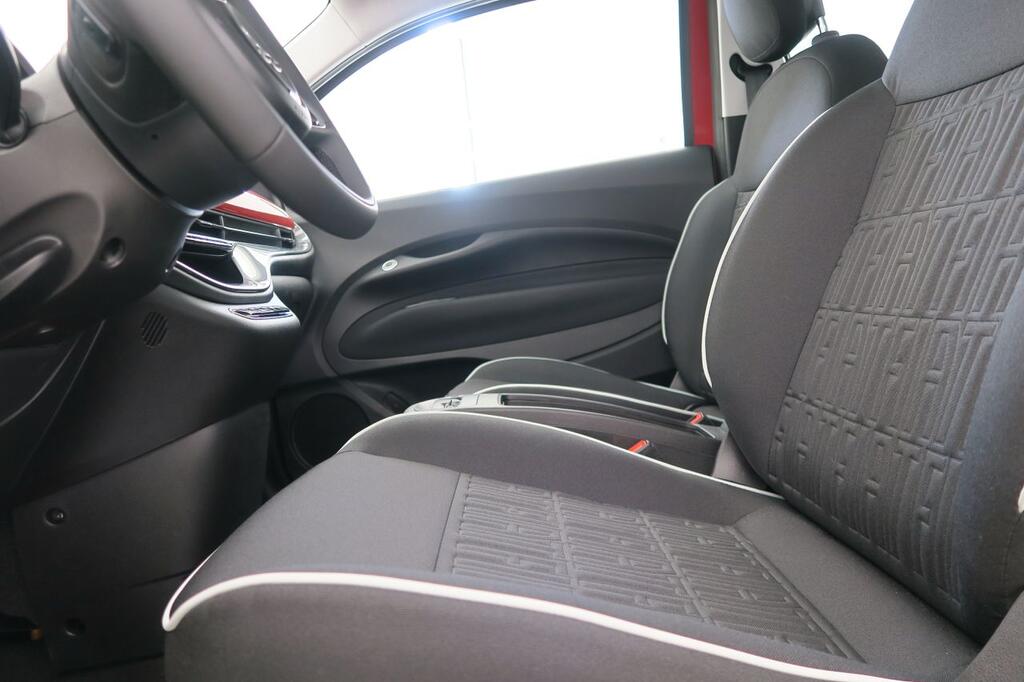 Fiat 500 Monotrim Hb 190km 70kW (95CV) 15 Fiat 500 Monotrim Hb 190km 70kW (95CV) 15