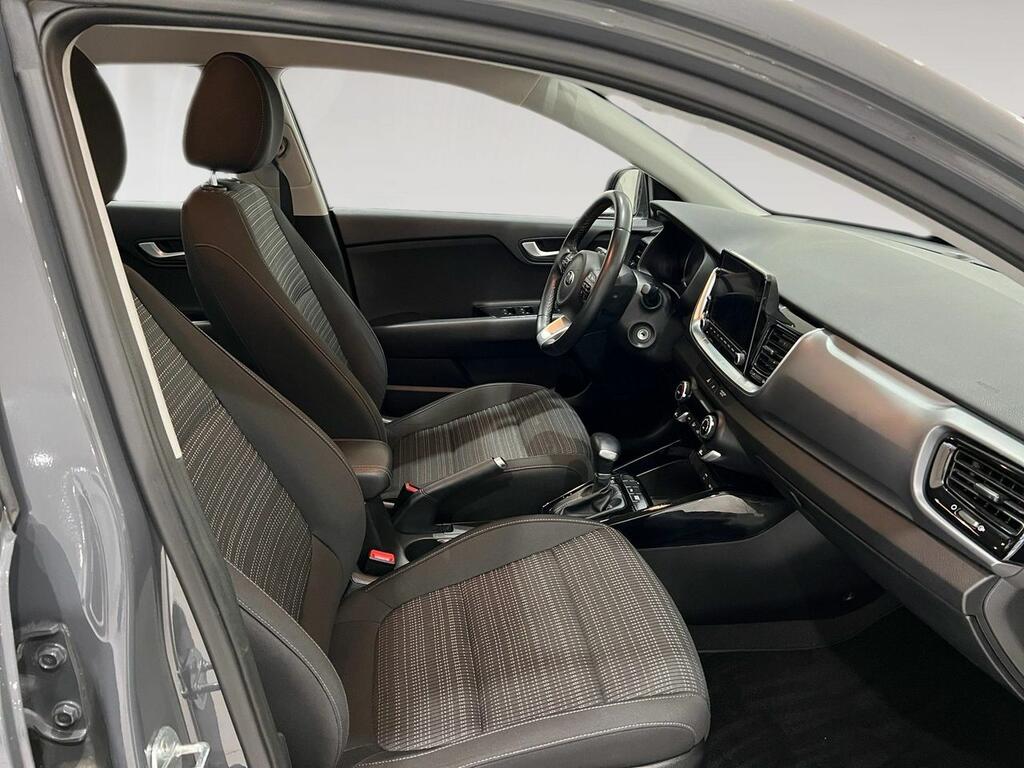Kia Stonic 1.0 T-GDi 88kW (120CV) MHEV Drive DCT 4 Kia Stonic 1.0 T-GDi 88kW (120CV) MHEV Drive DCT 4
