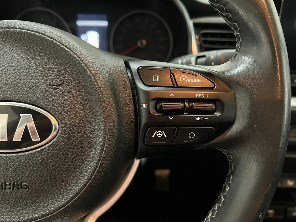 Kia Stonic 1.0 T-GDi 88kW (120CV) MHEV Drive DCT 8 Kia Stonic 1.0 T-GDi 88kW (120CV) MHEV Drive DCT 8