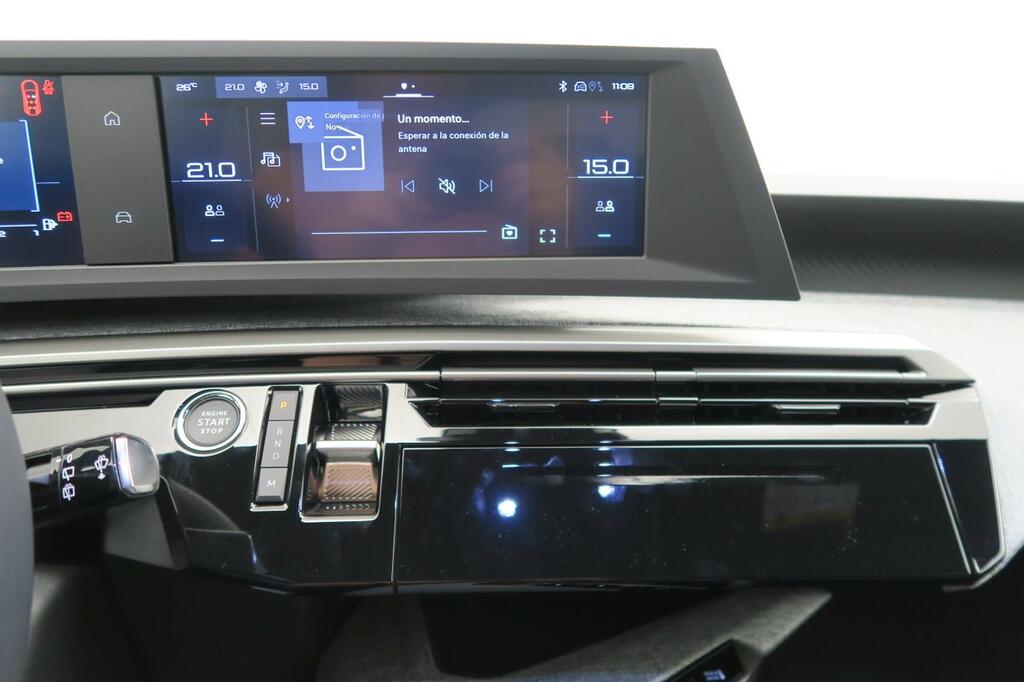 Peugeot 5008 1.2 100KW Allure eDCS6 10 Peugeot 5008 1.2 100KW Allure eDCS6 10