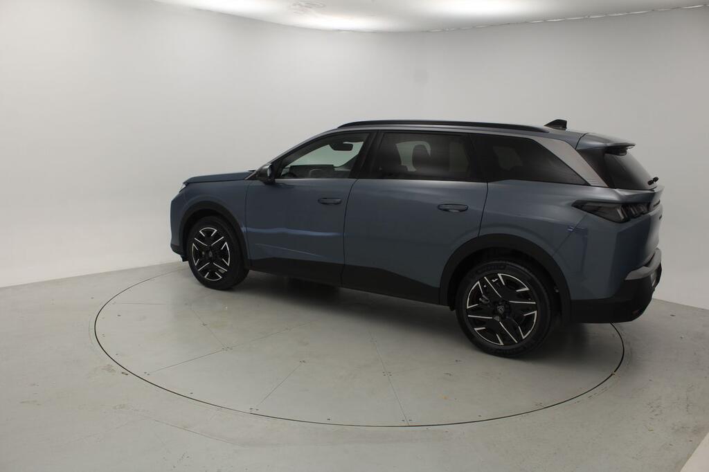 Peugeot 5008 1.2 100KW Allure eDCS6 4 Peugeot 5008 1.2 100KW Allure eDCS6 4