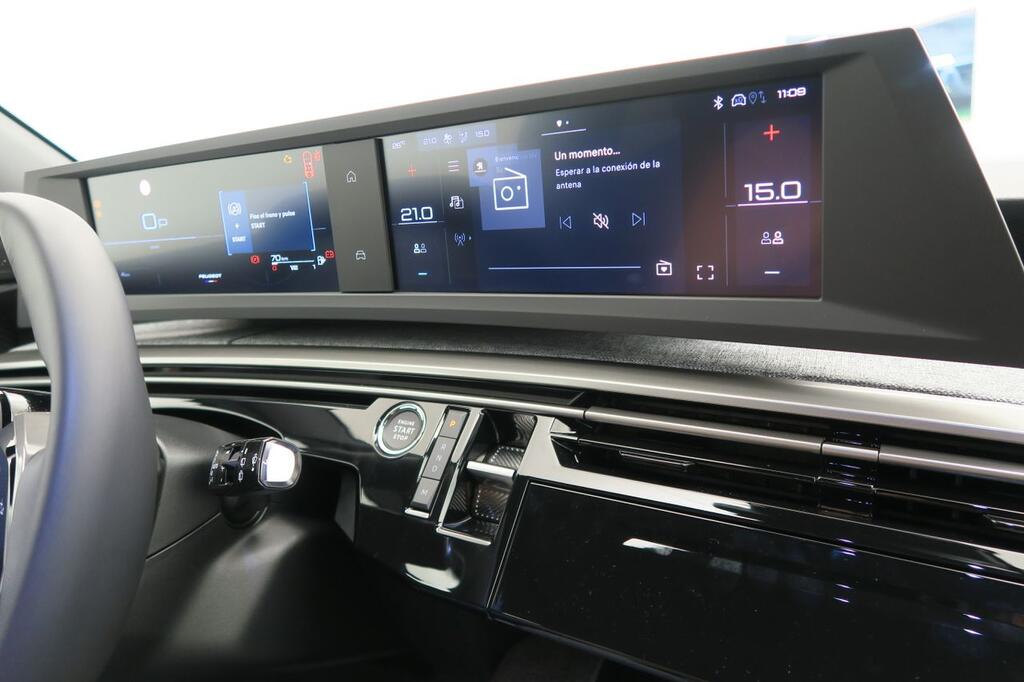 Peugeot 5008 1.2 100KW Allure eDCS6 9 Peugeot 5008 1.2 100KW Allure eDCS6 9