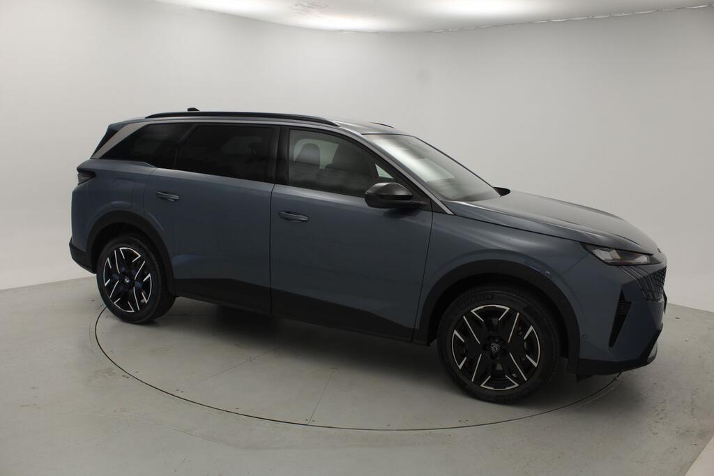 Peugeot 5008 1.2 100KW Allure eDCS6 6 Peugeot 5008 1.2 100KW Allure eDCS6 6
