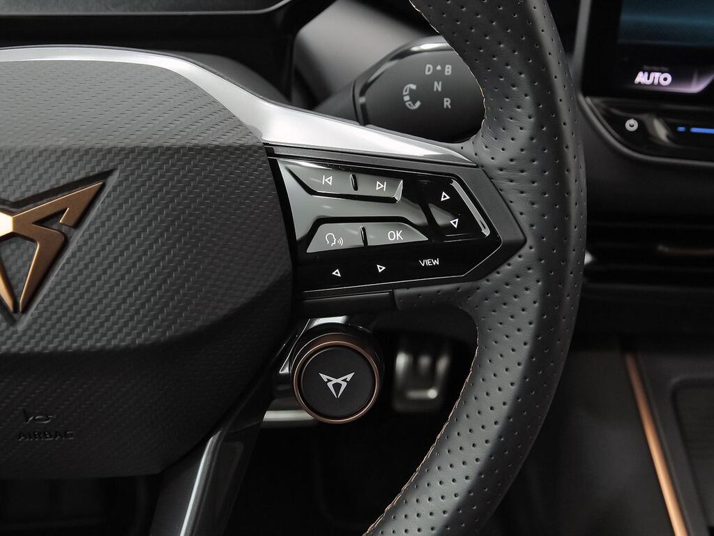 Cupra Born 170kW (231 CV) 59kWh E-Boost Pack 16 Cupra Born 170kW (231 CV) 59kWh E-Boost Pack 16