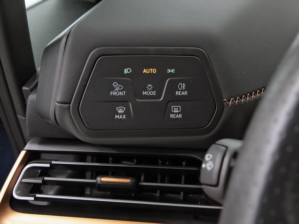 Cupra Born 170kW (231 CV) 59kWh E-Boost Pack 11 Cupra Born 170kW (231 CV) 59kWh E-Boost Pack 11