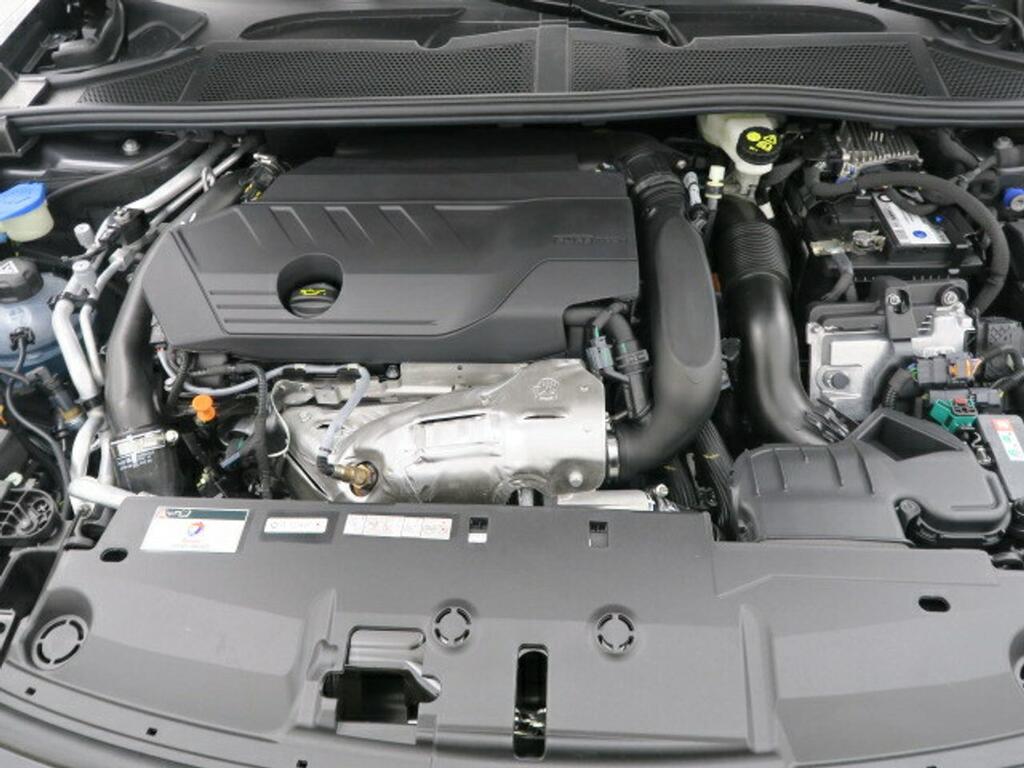 Peugeot 408 408 GT PHEV 225 e-EAT8 20 Peugeot 408 408 GT PHEV 225 e-EAT8 20