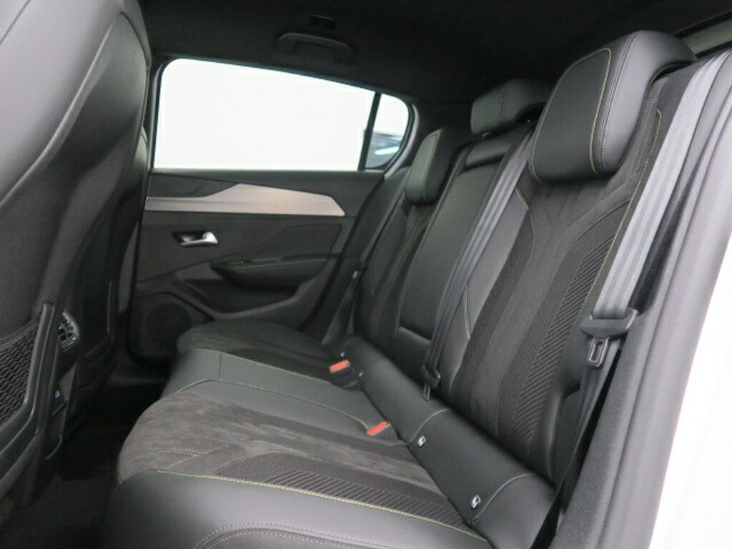 Peugeot 308 5P GT Hybrid 180 eEAT8 19 Peugeot 308 5P GT Hybrid 180 eEAT8 19