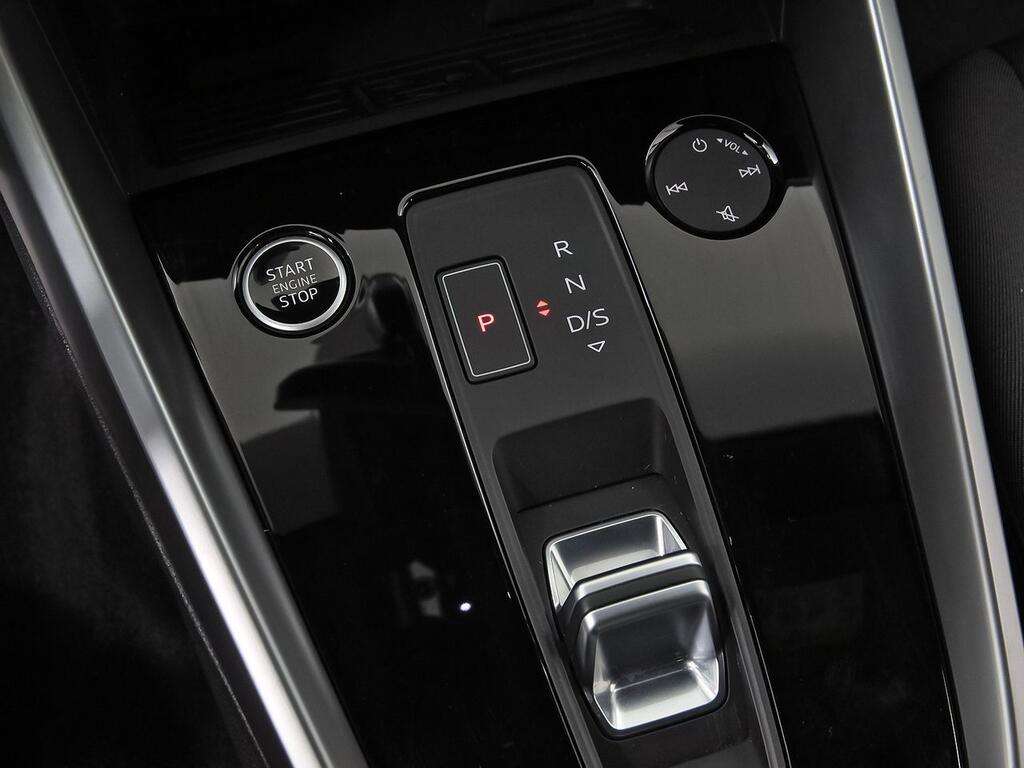 Audi A3 Sportback Advanced 30 TFSI 81kW S tronic 30 Audi A3 Sportback Advanced 30 TFSI 81kW S tronic 30