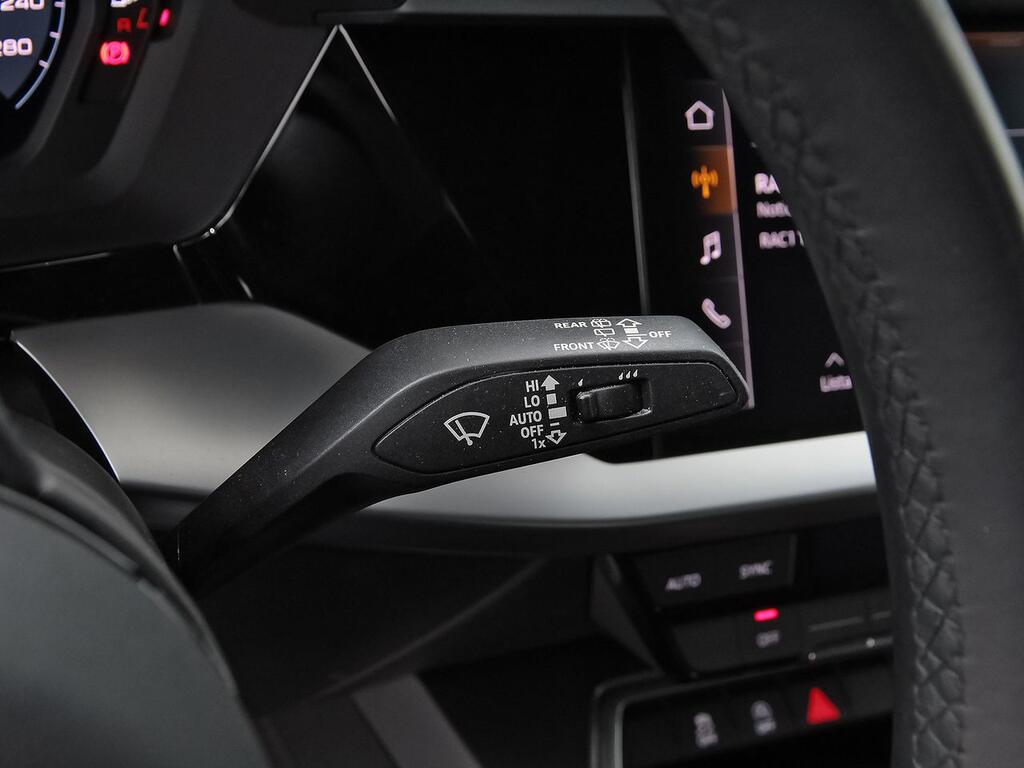 Audi A3 Sportback Advanced 30 TFSI 81kW S tronic 18 Audi A3 Sportback Advanced 30 TFSI 81kW S tronic 18