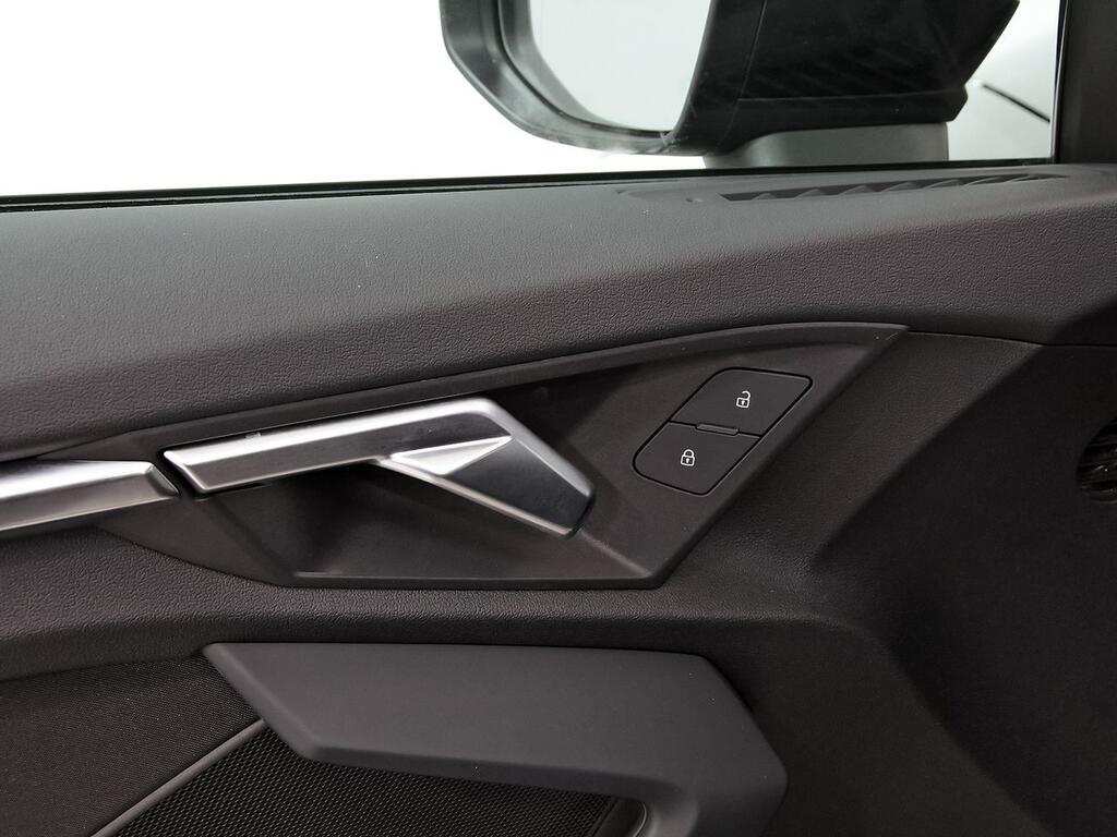 Audi A3 Sportback Advanced 30 TFSI 81kW S tronic 13 Audi A3 Sportback Advanced 30 TFSI 81kW S tronic 13