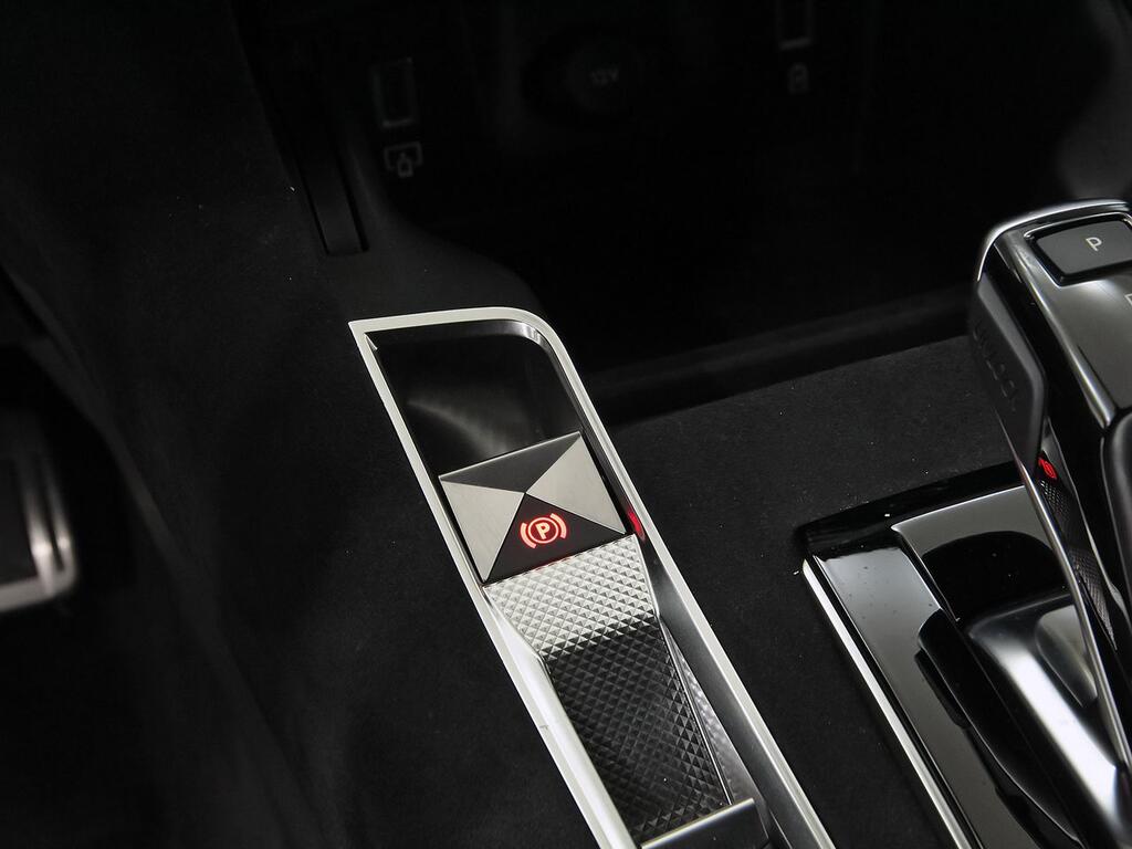 DS DS 7 BlueHDi 130 Automático PERFORMANCE LINE 34 DS DS 7 BlueHDi 130 Automático PERFORMANCE LINE 34