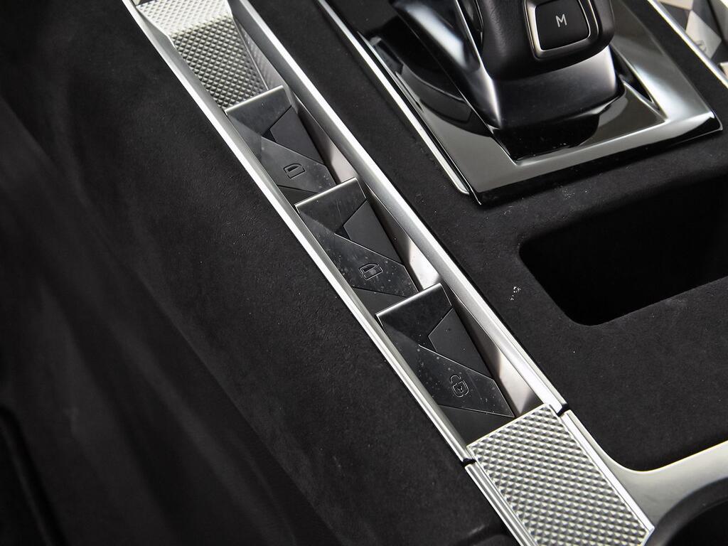 DS DS 7 BlueHDi 130 Automático PERFORMANCE LINE 36 DS DS 7 BlueHDi 130 Automático PERFORMANCE LINE 36