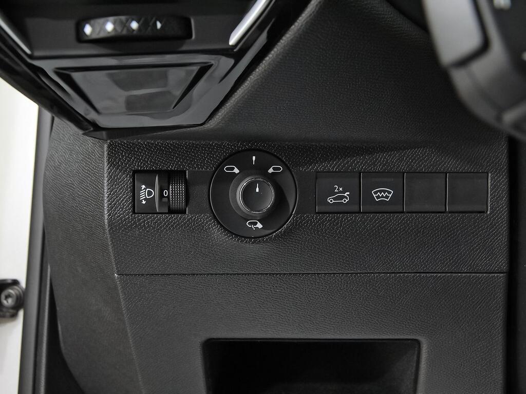 DS DS 7 BlueHDi 130 Automático PERFORMANCE LINE 13 DS DS 7 BlueHDi 130 Automático PERFORMANCE LINE 13
