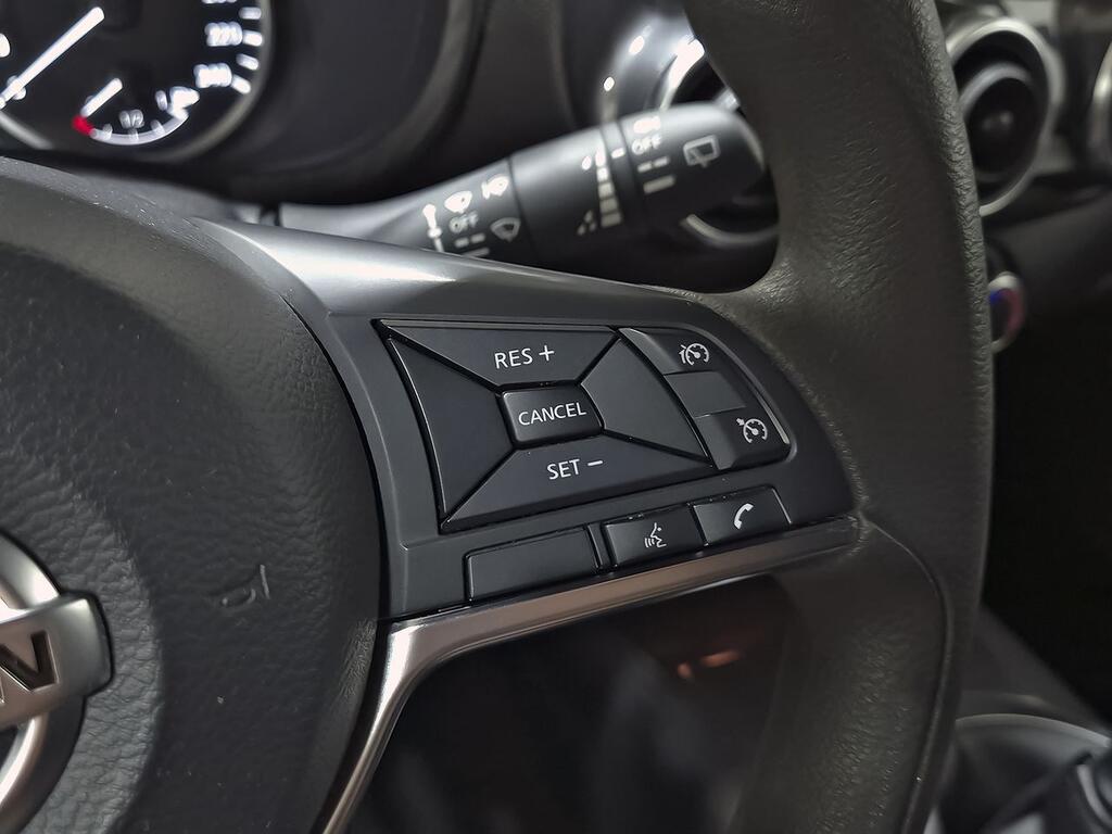 Nissan Juke DIG-T 86 kW (117 CV) 6 M/T ACENTA 17 Nissan Juke DIG-T 86 kW (117 CV) 6 M/T ACENTA 17