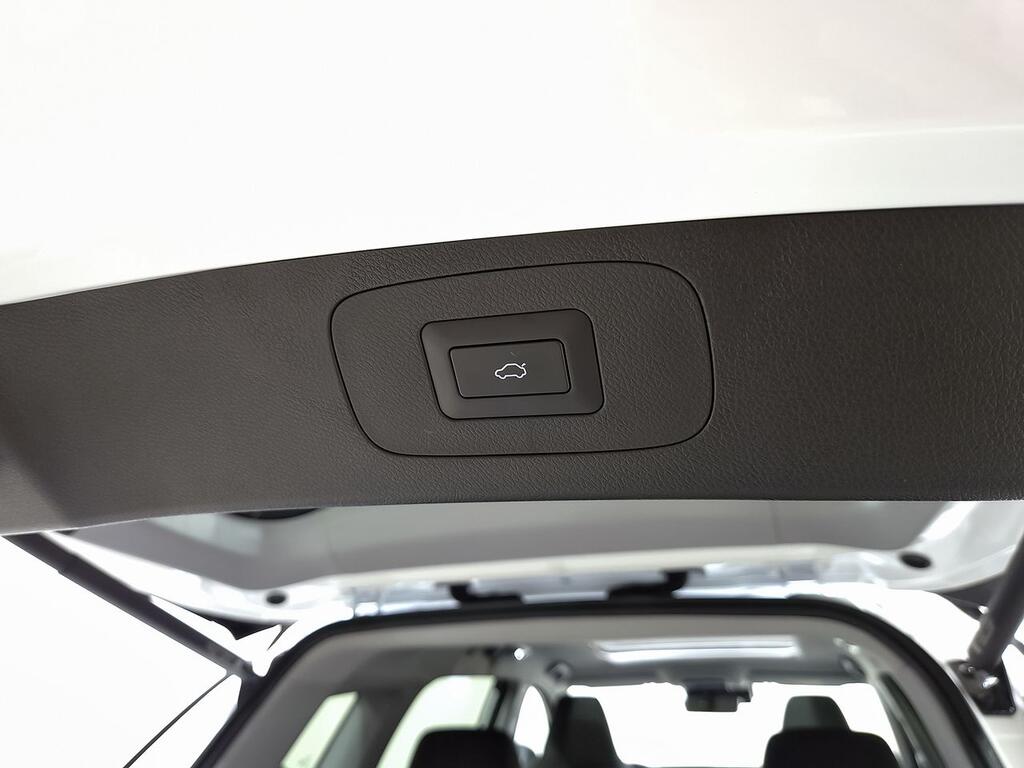 Ebro S700 1.6 TGDI Luxury 7 DCT 41 Ebro S700 1.6 TGDI Luxury 7 DCT 41