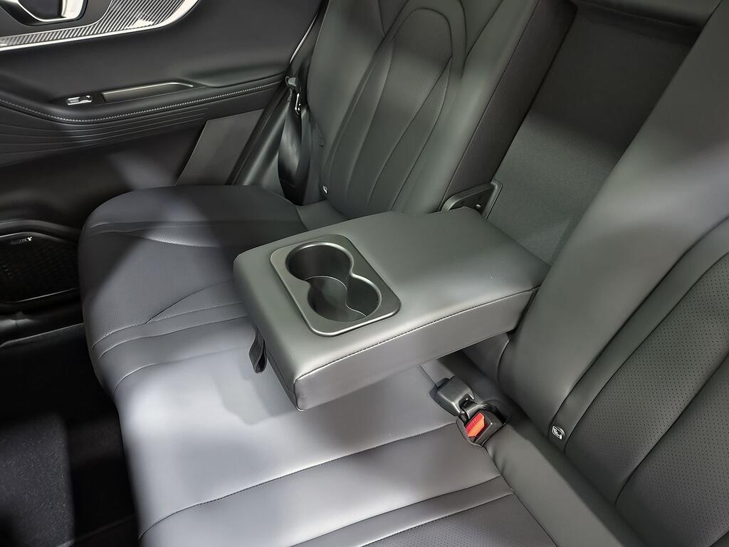 Ebro S700 1.6 TGDI Luxury 7 DCT 38 Ebro S700 1.6 TGDI Luxury 7 DCT 38