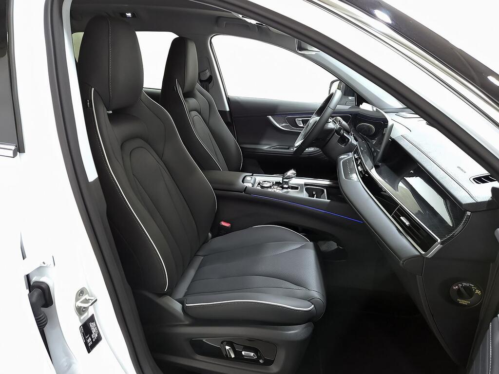 Ebro S700 1.6 TGDI Luxury 7 DCT 7 Ebro S700 1.6 TGDI Luxury 7 DCT 7