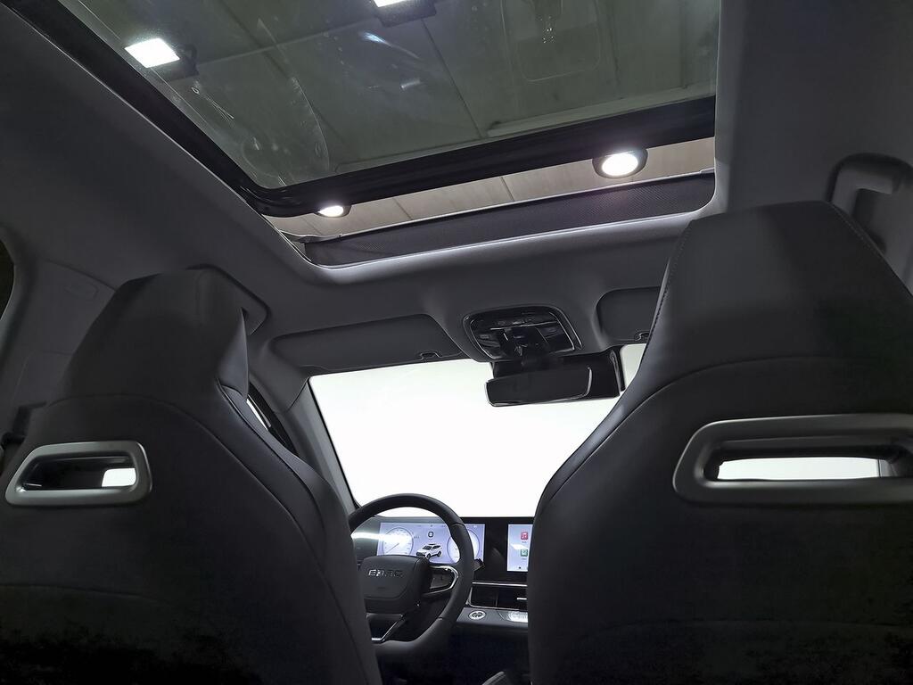 Ebro S700 1.6 TGDI Luxury 7 DCT 36 Ebro S700 1.6 TGDI Luxury 7 DCT 36