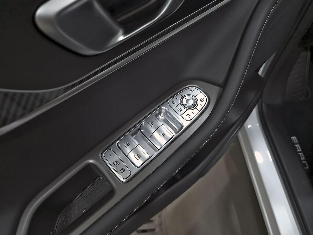 Ebro S700 1.6 TGDI Luxury 7 DCT 12 Ebro S700 1.6 TGDI Luxury 7 DCT 12