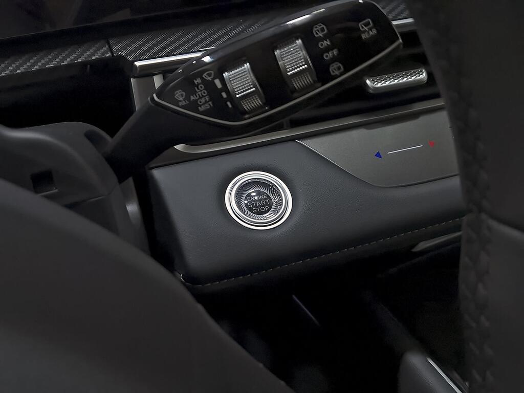 Ebro S700 1.6 TGDI Luxury 7 DCT 18 Ebro S700 1.6 TGDI Luxury 7 DCT 18