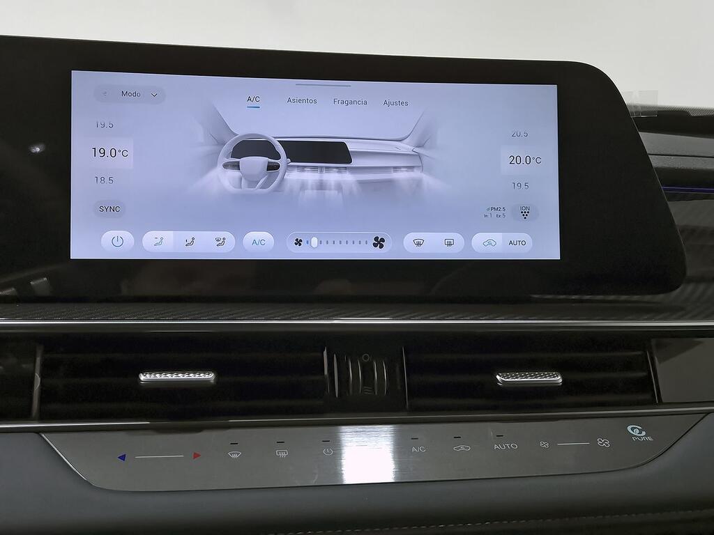 Ebro S700 1.6 TGDI Luxury 7 DCT 28 Ebro S700 1.6 TGDI Luxury 7 DCT 28