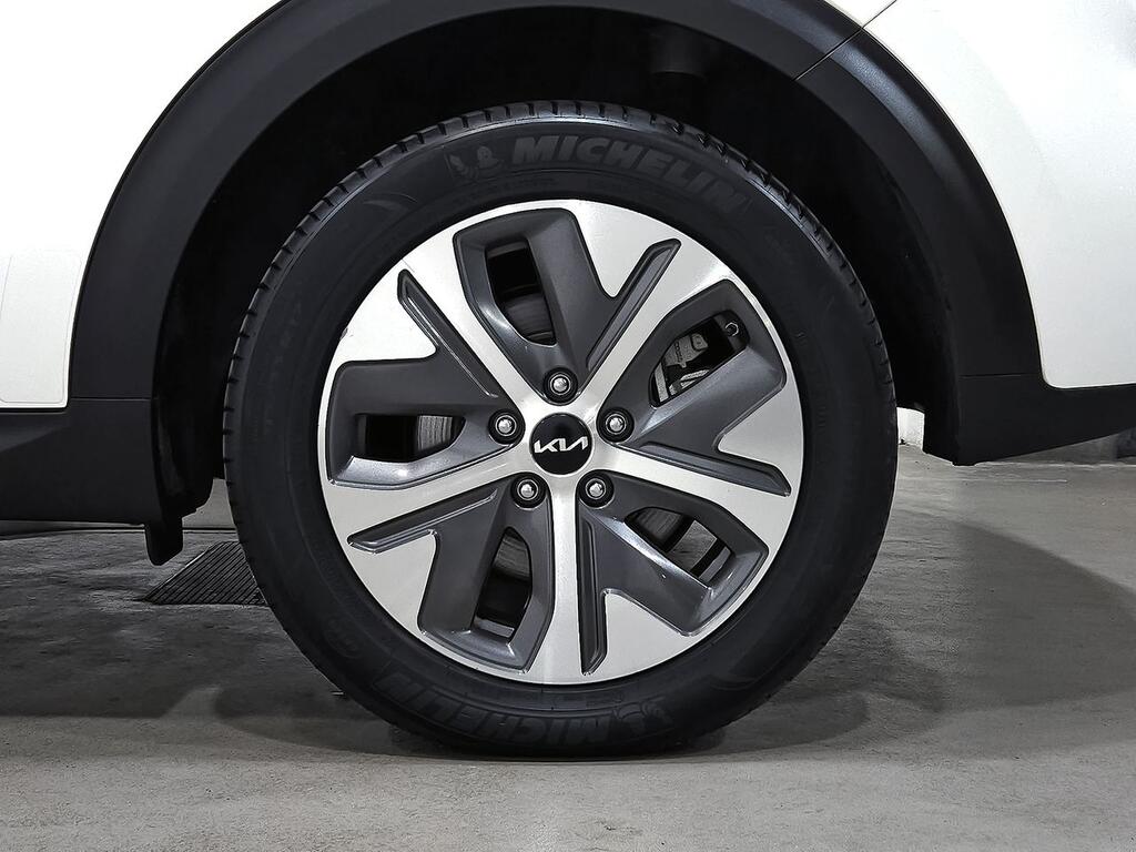 Kia e-Niro e-Niro 100kW (136CV) Drive 10 Kia e-Niro e-Niro 100kW (136CV) Drive 10