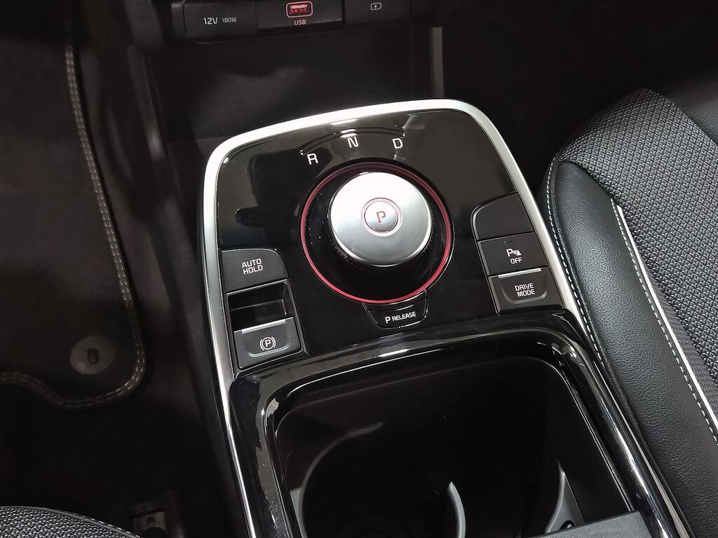 Kia e-Niro e-Niro 100kW (136CV) Drive 33 Kia e-Niro e-Niro 100kW (136CV) Drive 33