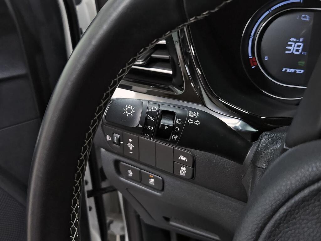 Kia e-Niro e-Niro 100kW (136CV) Drive 15 Kia e-Niro e-Niro 100kW (136CV) Drive 15