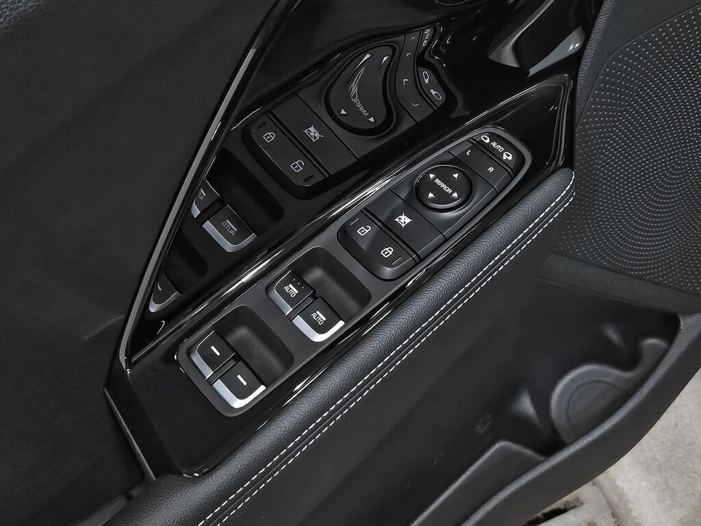 Kia e-Niro e-Niro 100kW (136CV) Drive 12 Kia e-Niro e-Niro 100kW (136CV) Drive 12