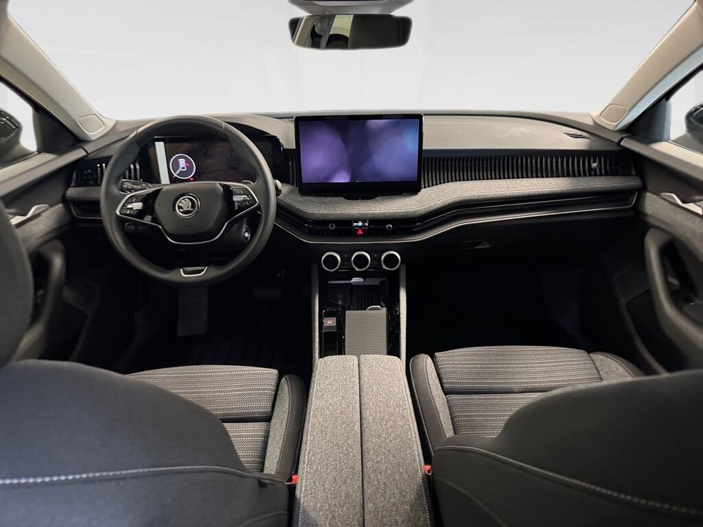 Skoda Superb Combi 2.0 TDI 110kW DSG Selection 4 Skoda Superb Combi 2.0 TDI 110kW DSG Selection 4