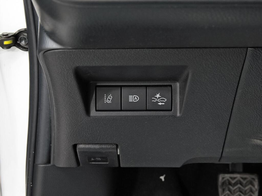 Toyota Yaris 1.0 70 Business 11 Toyota Yaris 1.0 70 Business 11