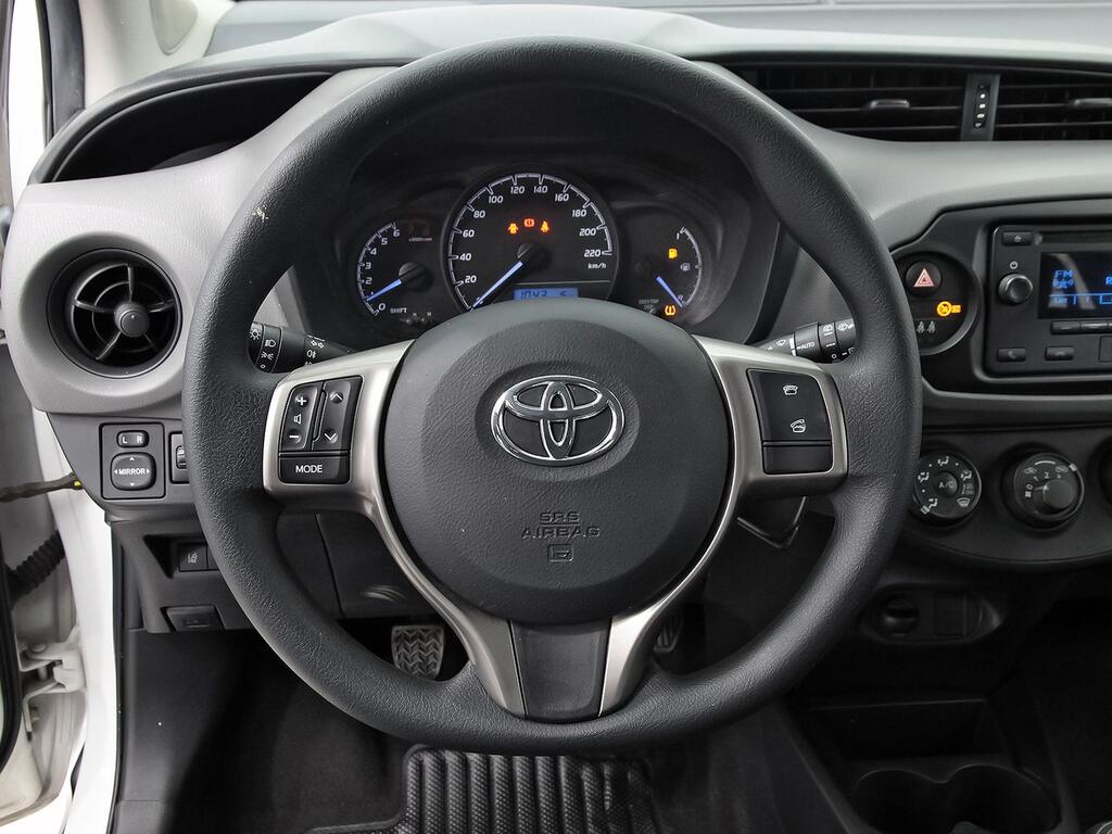 Toyota Yaris 1.0 70 Business 17 Toyota Yaris 1.0 70 Business 17