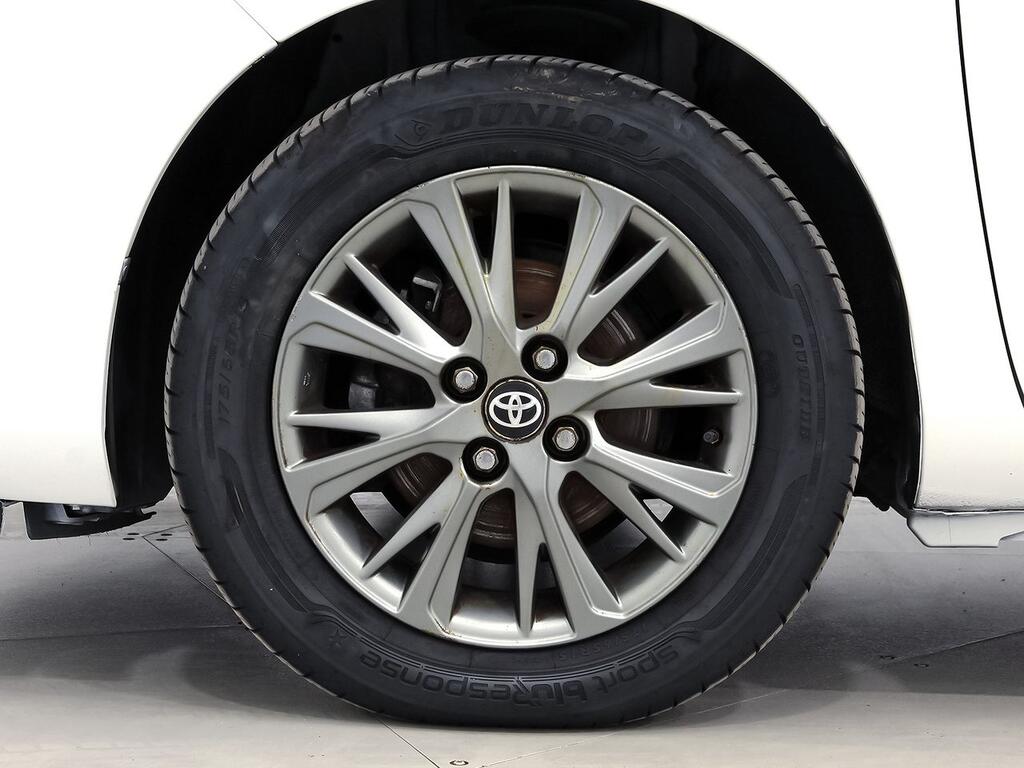 Toyota Yaris 1.0 70 Business 7 Toyota Yaris 1.0 70 Business 7